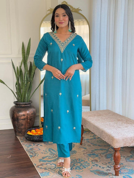 Women Teal Blue Embroidered Kurta Set with Printed Dupatta