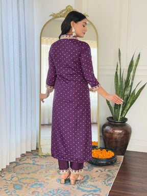 Women Purple Embroidered Kurta Set with Dupatta