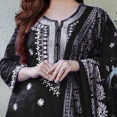 Women Black Embroidered Kurta Set with Dupatta